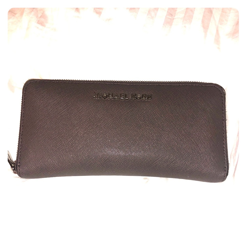 Michale kors wallet mauve 💟